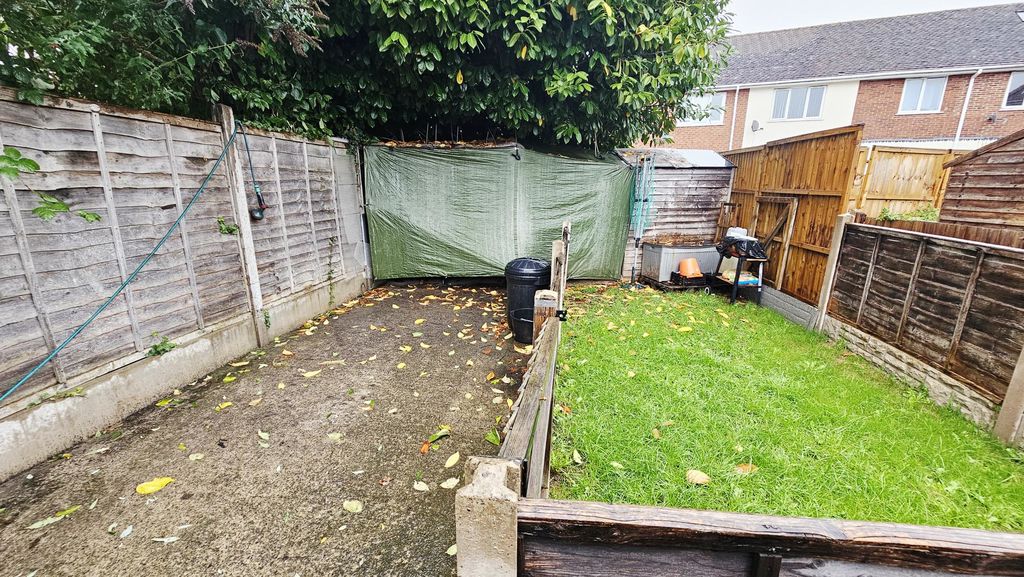 2 bedroom property in Jordan Terrace, Holme Lacy Road