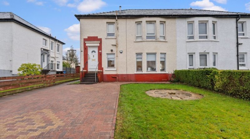 2 bedroom property in Killoch Drive, Glasgow