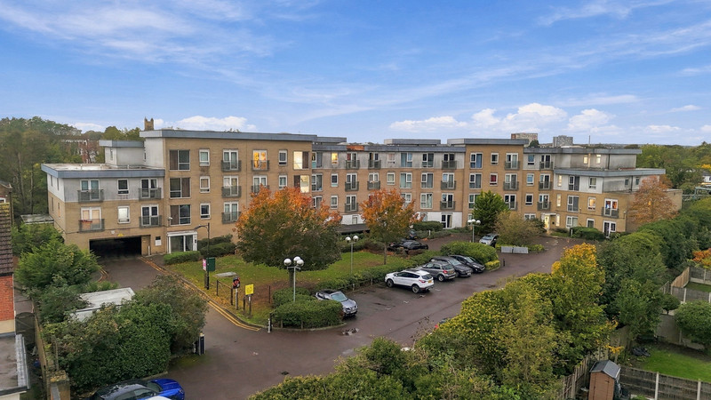 Station Avenue, Southend-on-sea, SS2 5