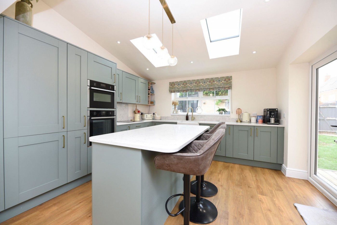 4 bedroom house in The Glades, Huntingdon
