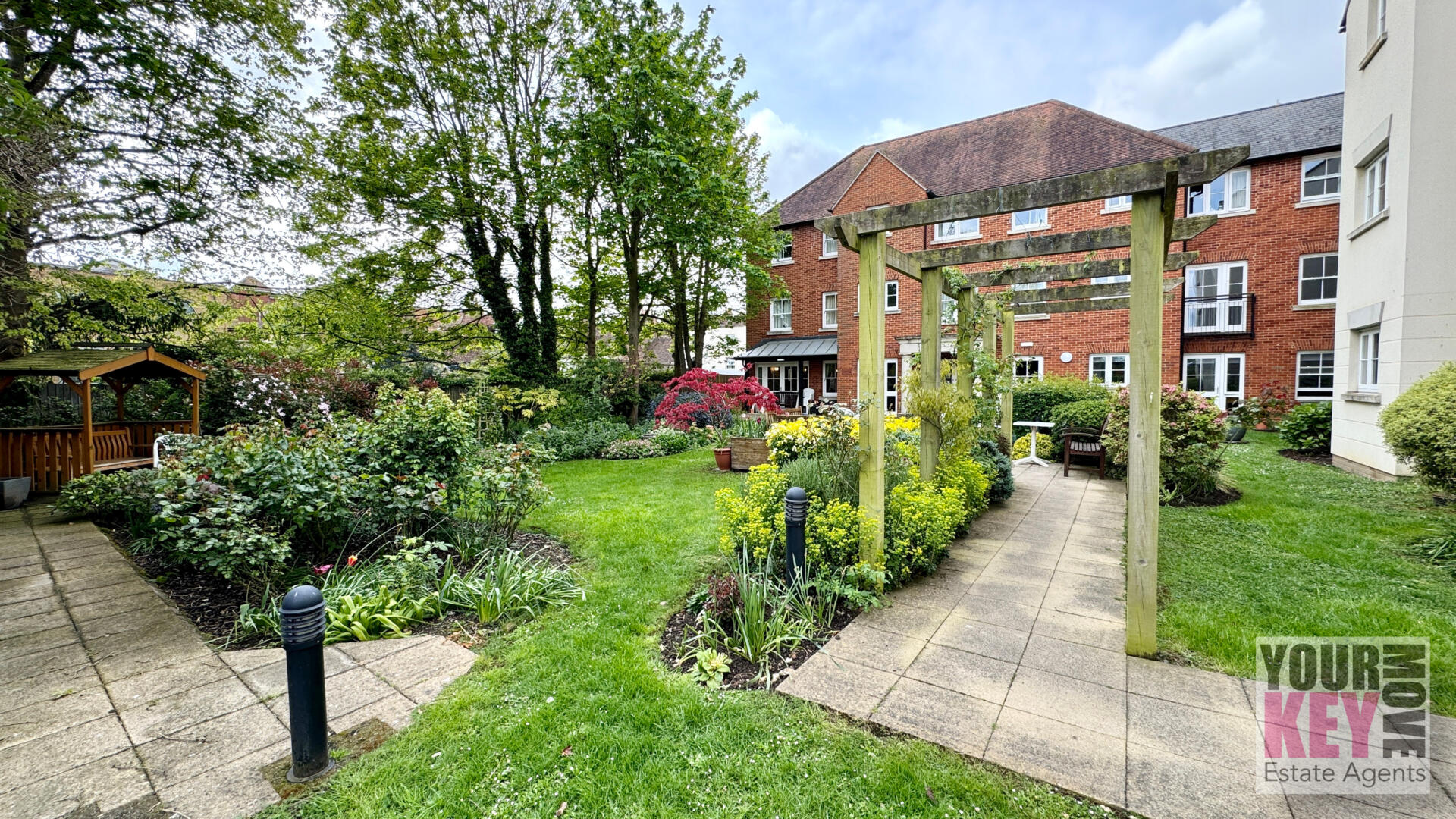 1 bedroom house in Abbots Lodge, Roper Road, Canterbury, Kent CT2 8FD