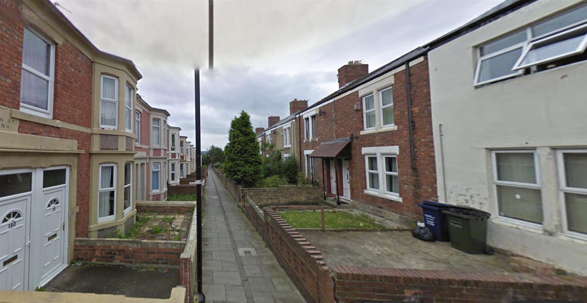 2 bedroom house in Hugh Gardens, Newcastle Upon Tyne