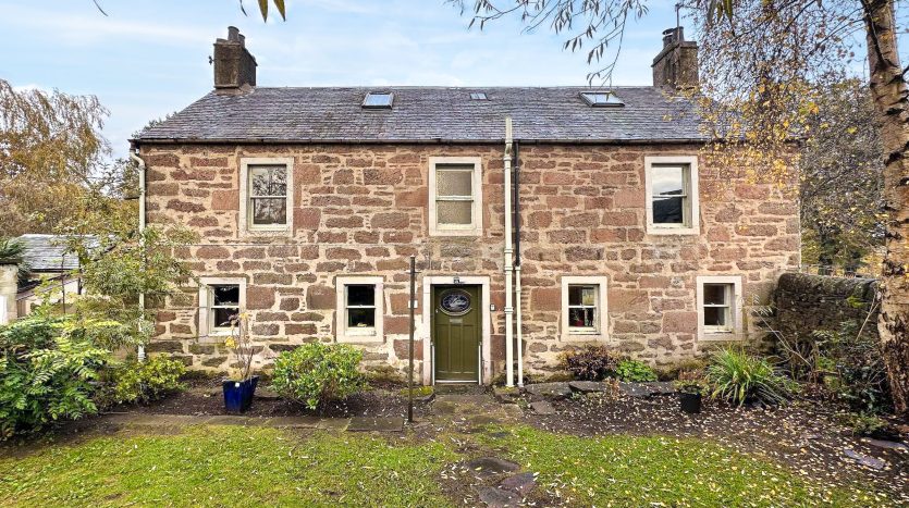 4 bedroom house in 14 James Street, Alyth, Blairgowrie