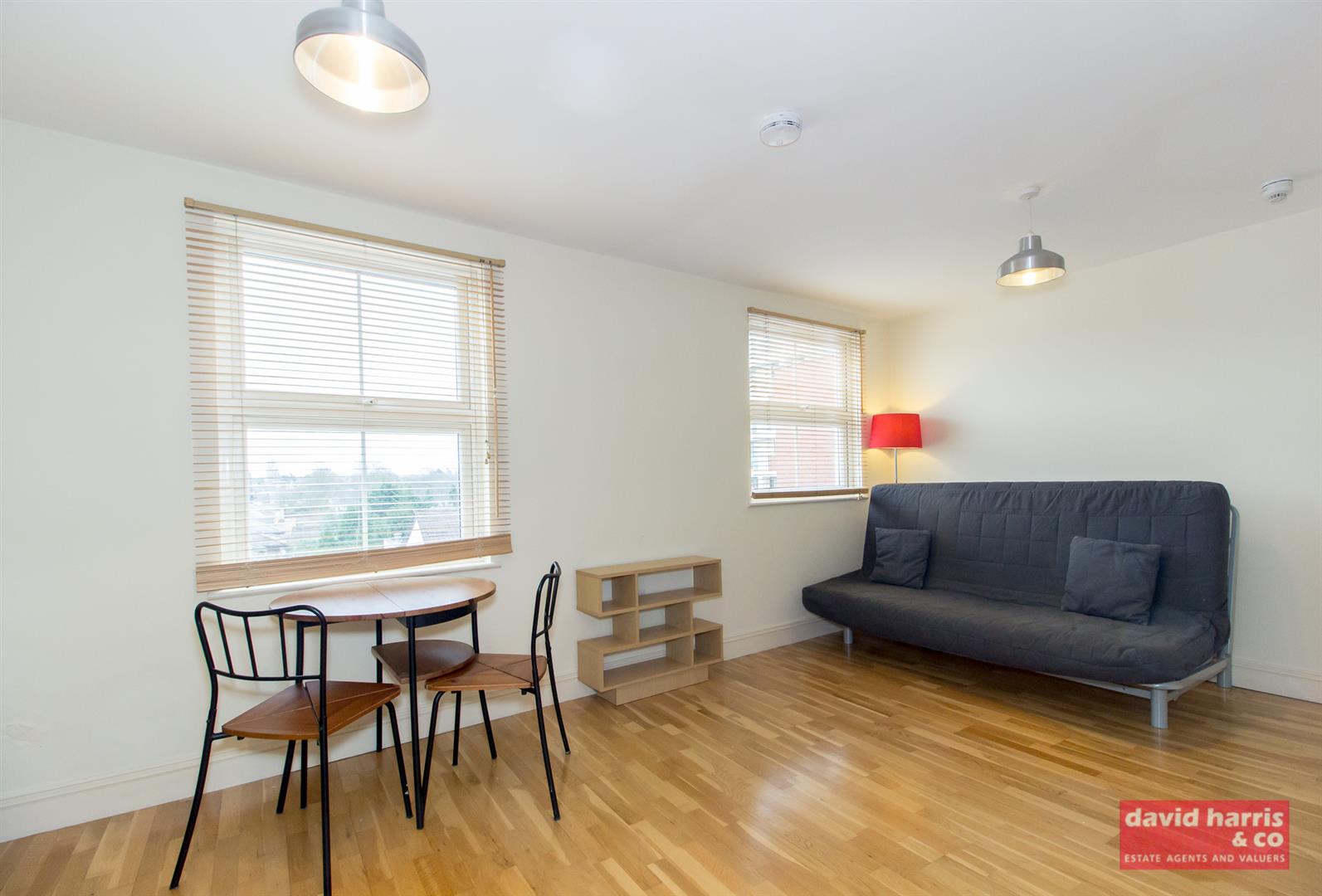 1 bedroom Flat - Regents Park Road
