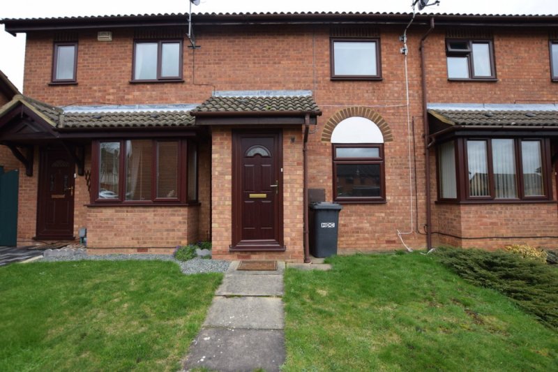 2 bedroom mid terraced house in Cookson Close