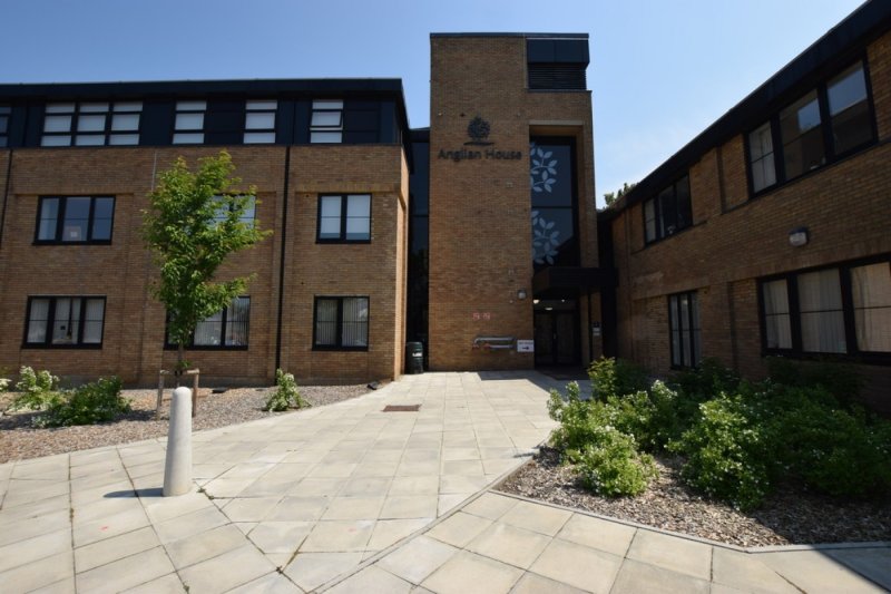 1 bedroom ground floor flat in Anglian House