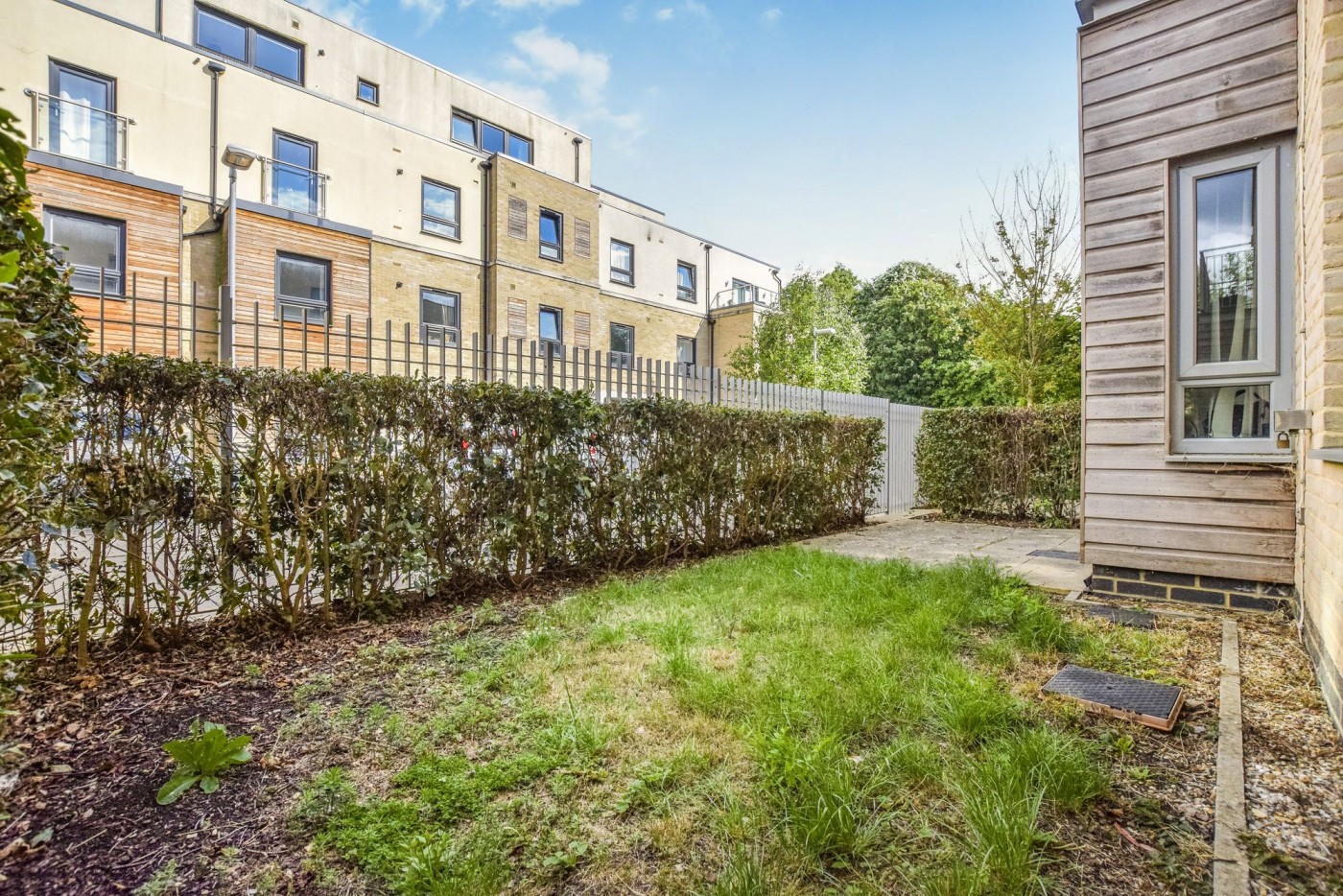 1 bedroom apartment in Brookside, Huntingdon