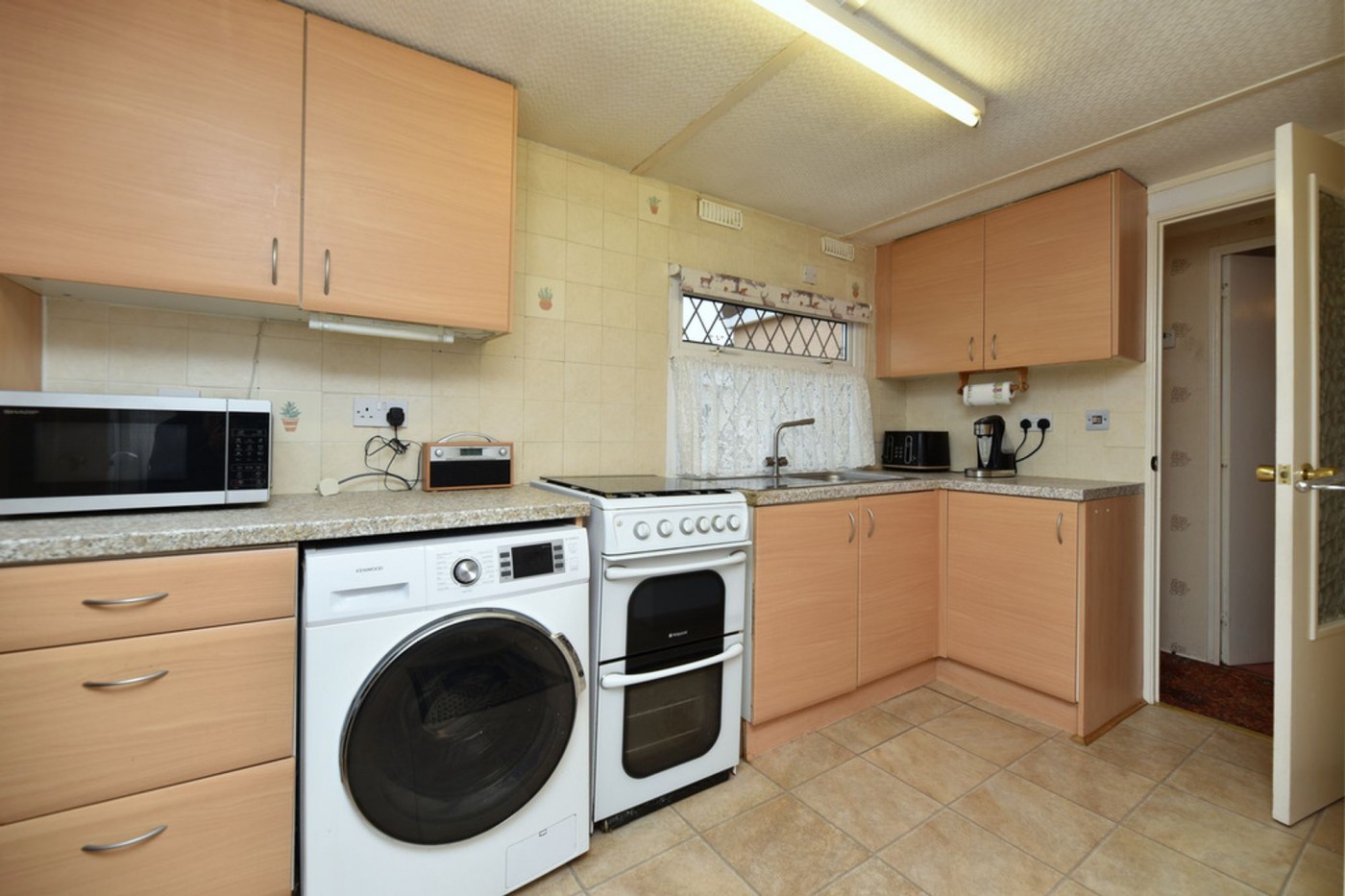 2 bedroom park home in Pine Grove Park, Swavesey