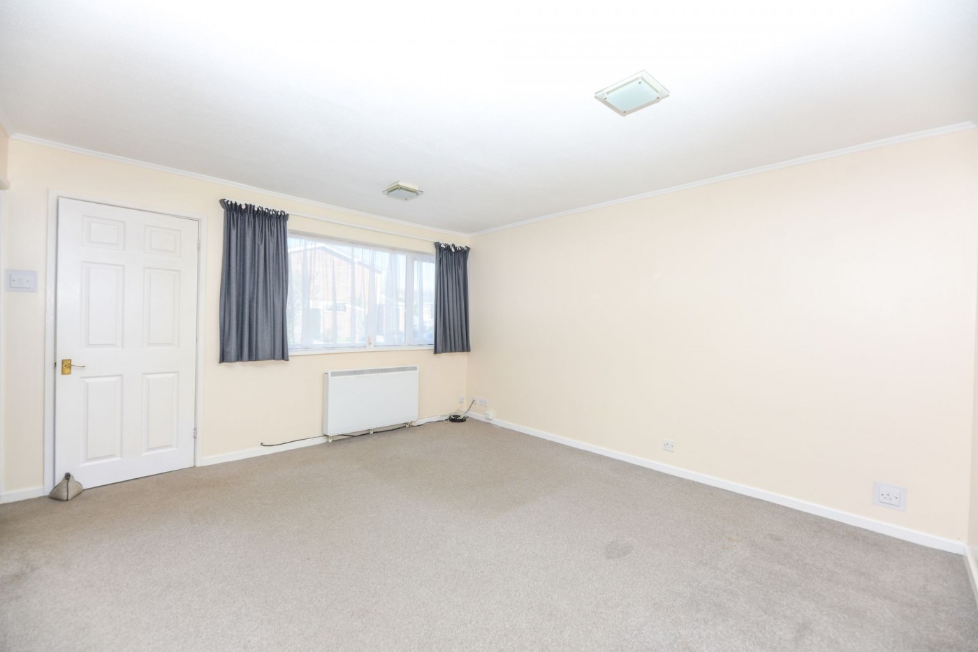 2 bedroom flat in Bottels Road