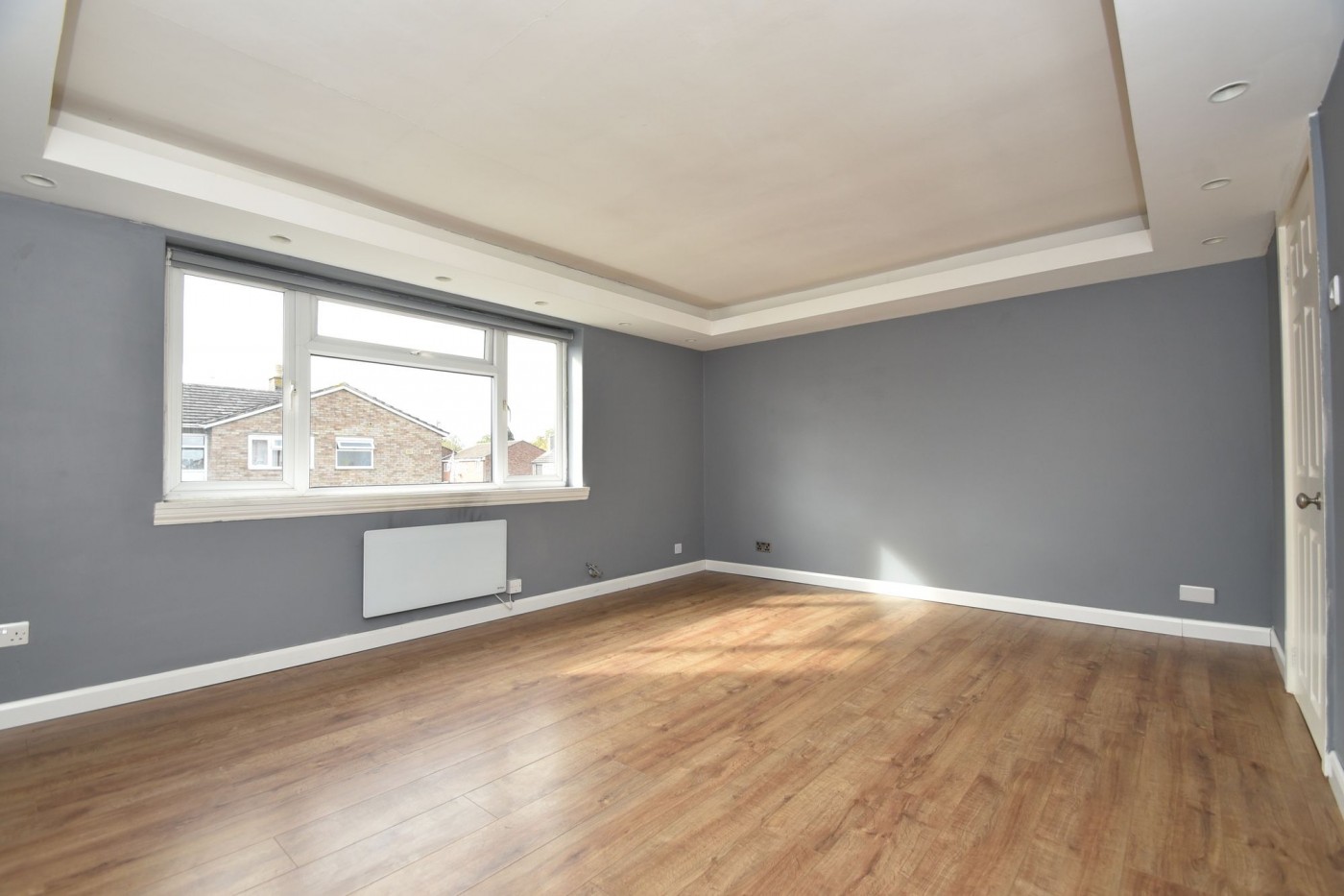 2 bedroom flat in Wintringham Road