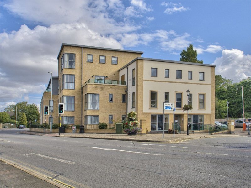 1 bedroom apartment in High Street, Elm Tree Court