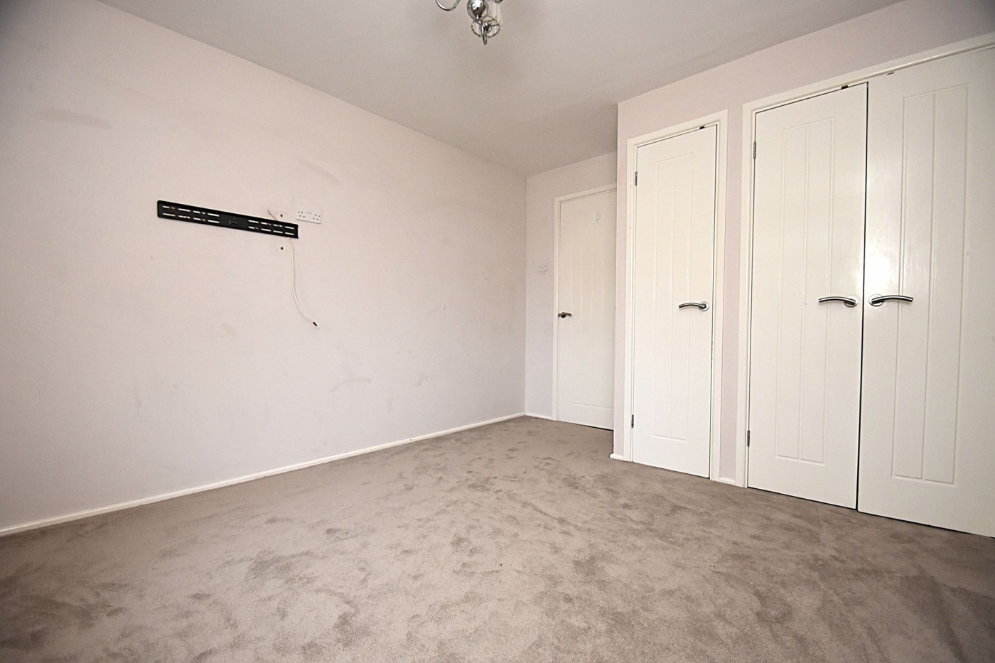 2 bedroom apartment in Hills Close, Roxton