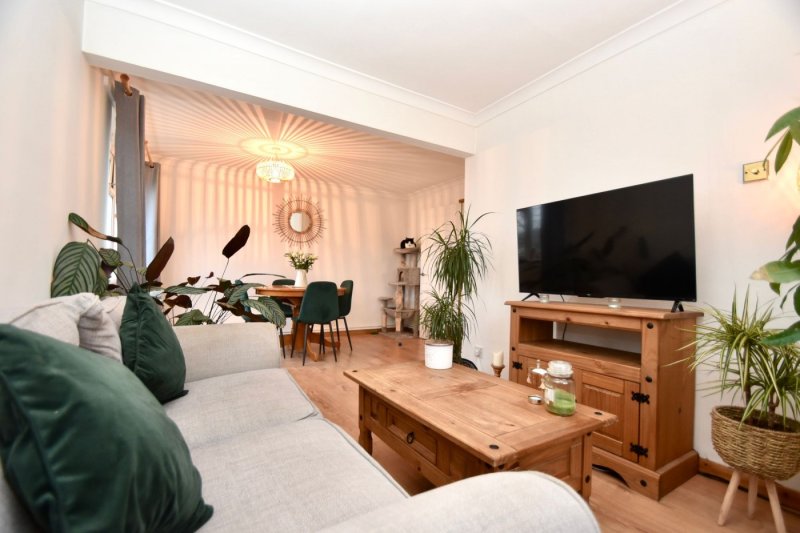 2 bedroom apartment in Howitts Lane, Eynesbury
