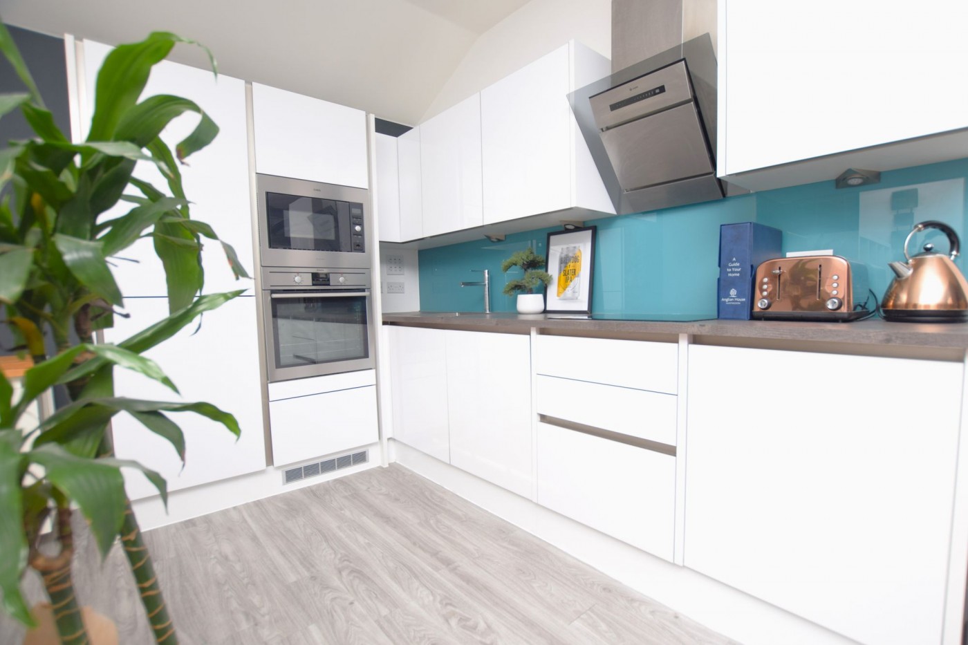 2 bedroom apartment in Ambury Road South, Anglian House
