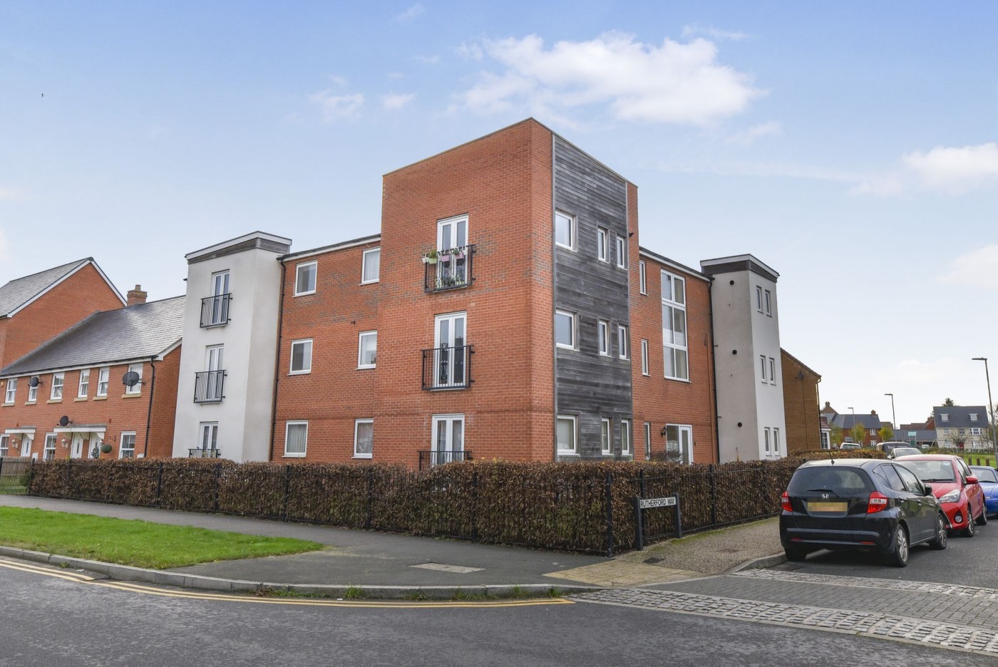 2 bedroom house in Rutherford Way