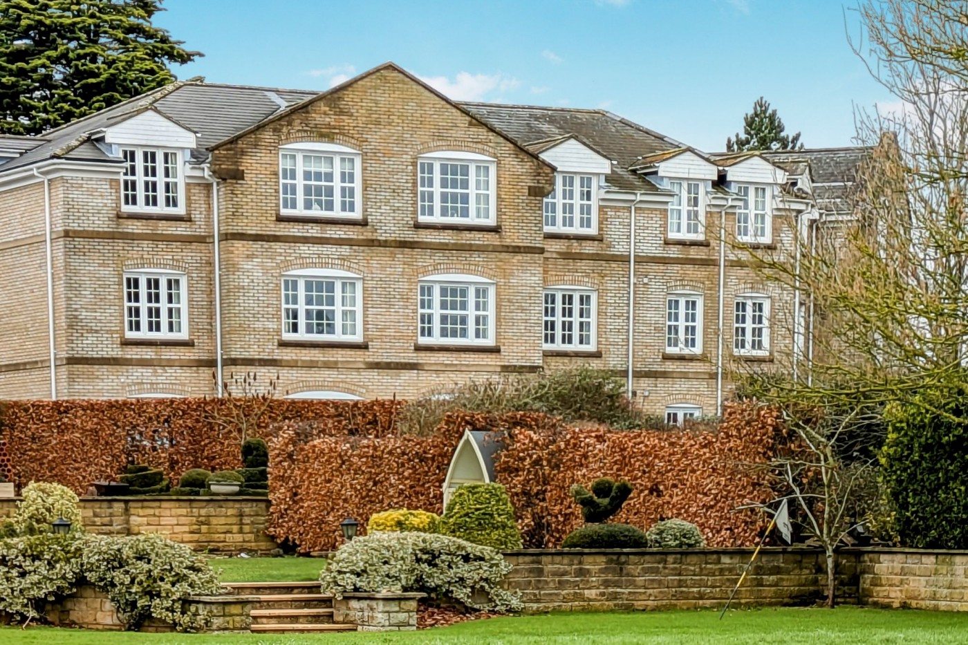 2 bedroom apartment in Chestnut Grove