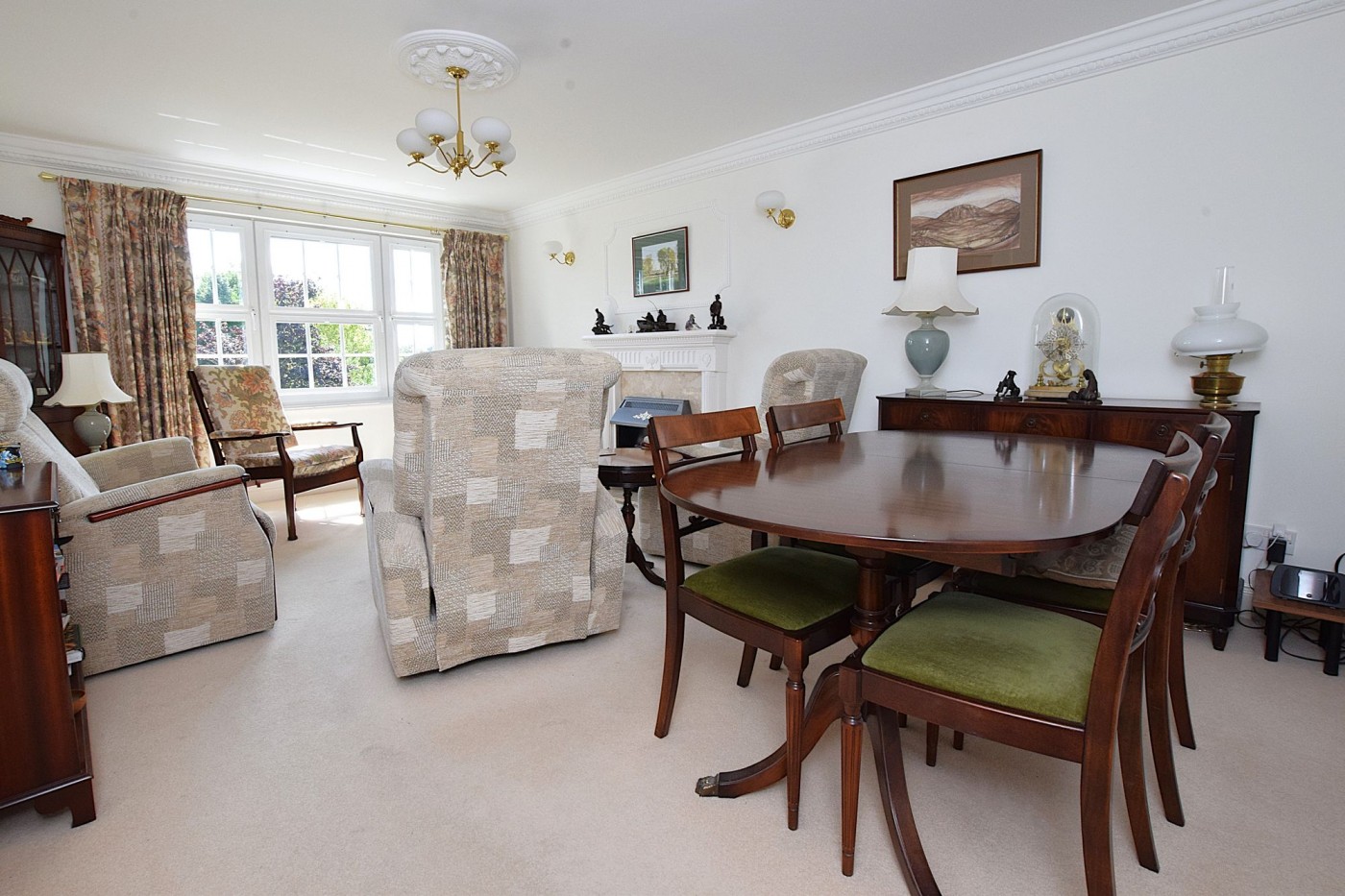 2 bedroom apartment in Chestnut Grove, Great Stukeley