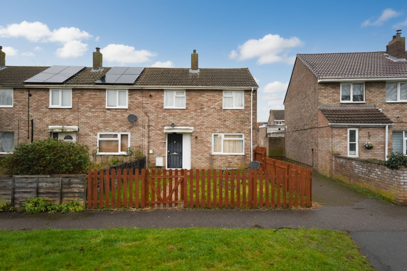 2 bedroom house in Beech Close