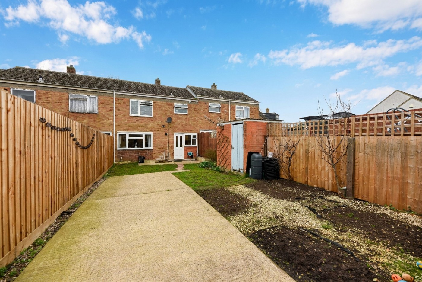 2 bedroom house in Surrey Road
