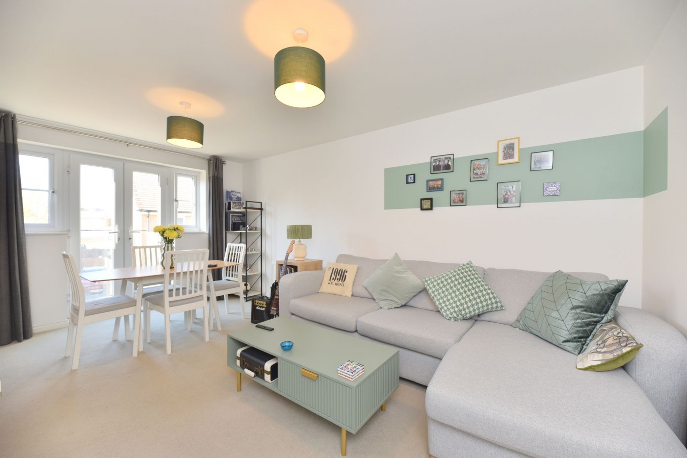 2 bedroom flat in Hawking Drive, Biggleswade