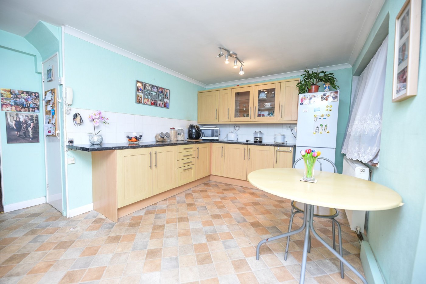 3 bedroom house in Beech Close, Huntingdon