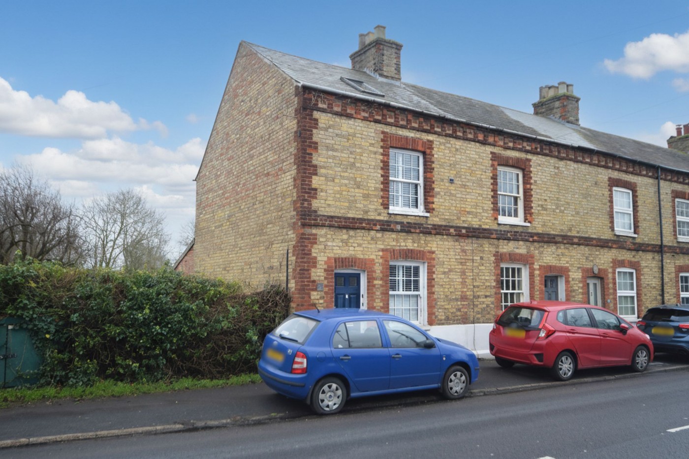 2 bedroom house in Main Street