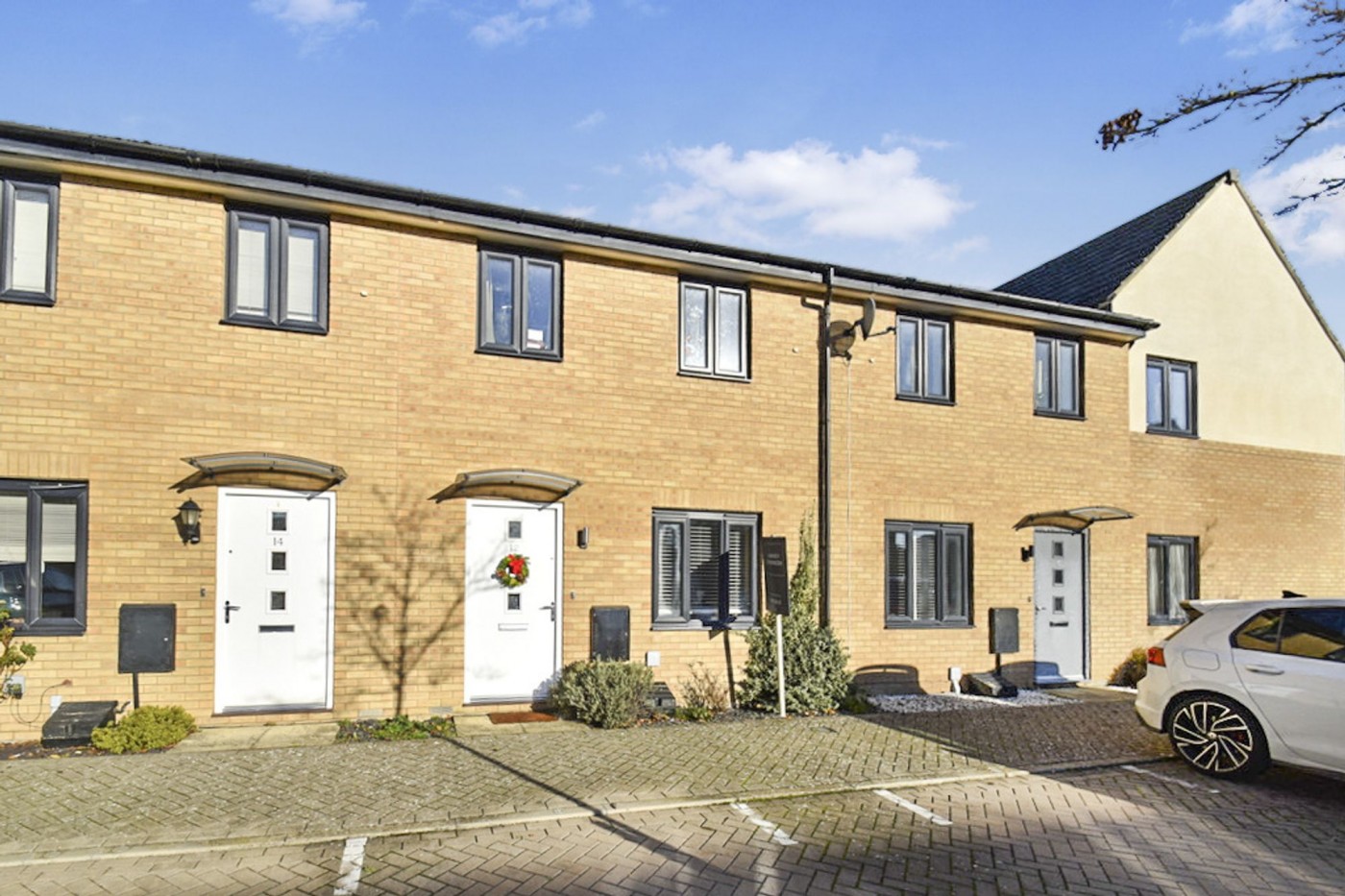 3 bedroom house in Wren Close