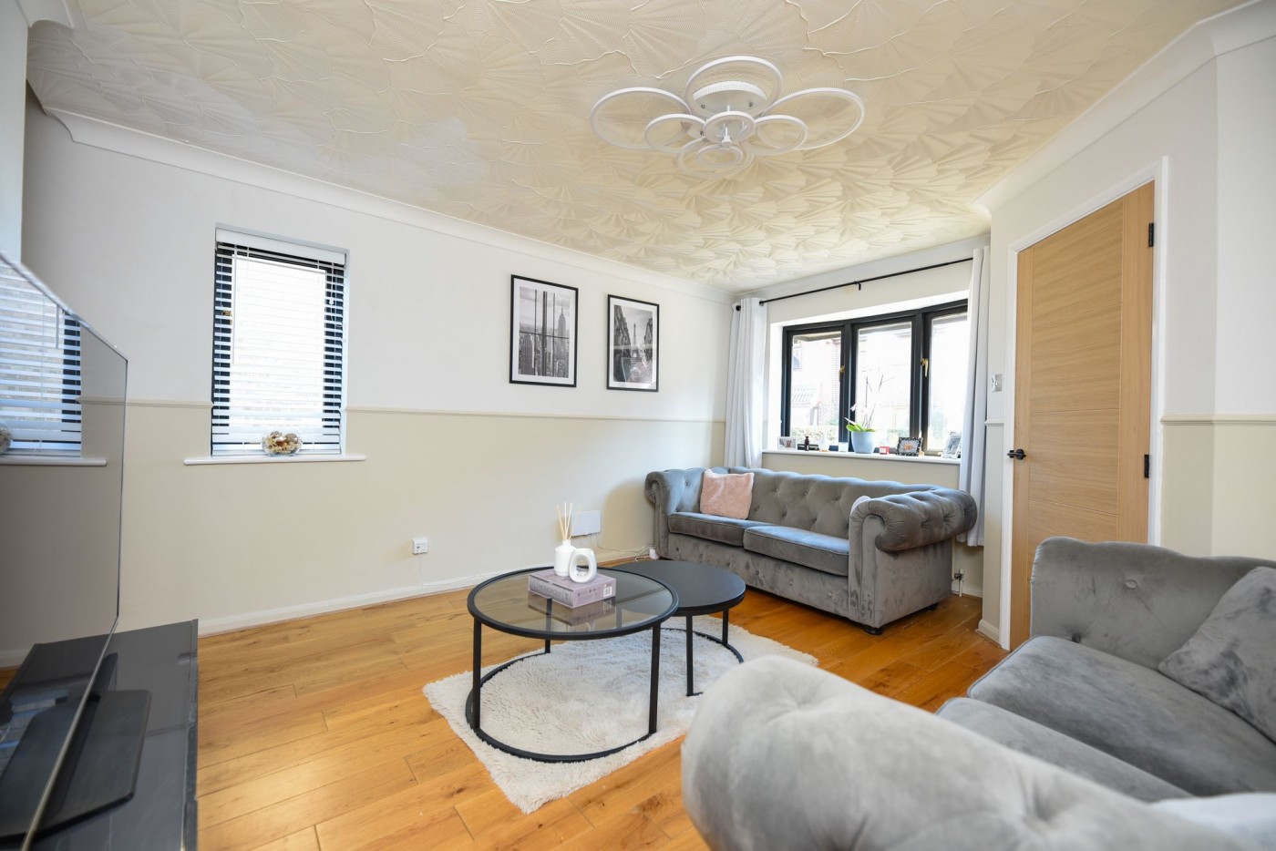 3 bedroom house in Aversley Road, Sawtry