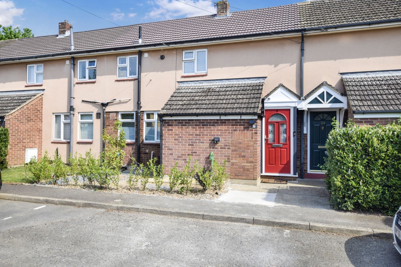 2 bedroom house in Belle Isle Crescent
