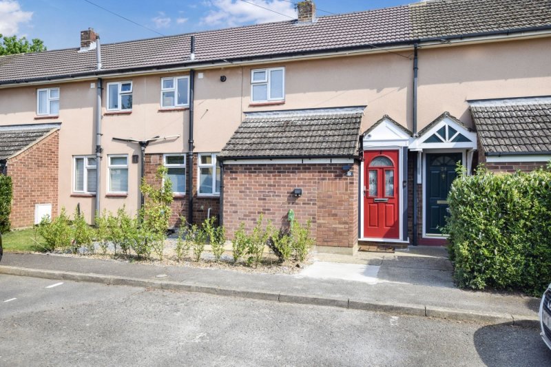 2 bedroom house in Belle Isle Crescent, Brampton