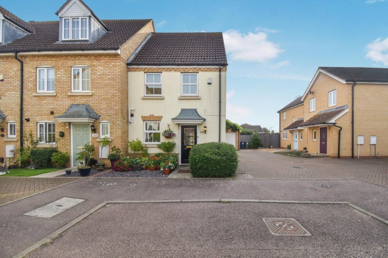 2 bedroom house in Headlands