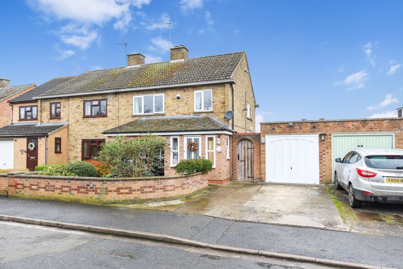 3 bedroom house in Kisby Avenue