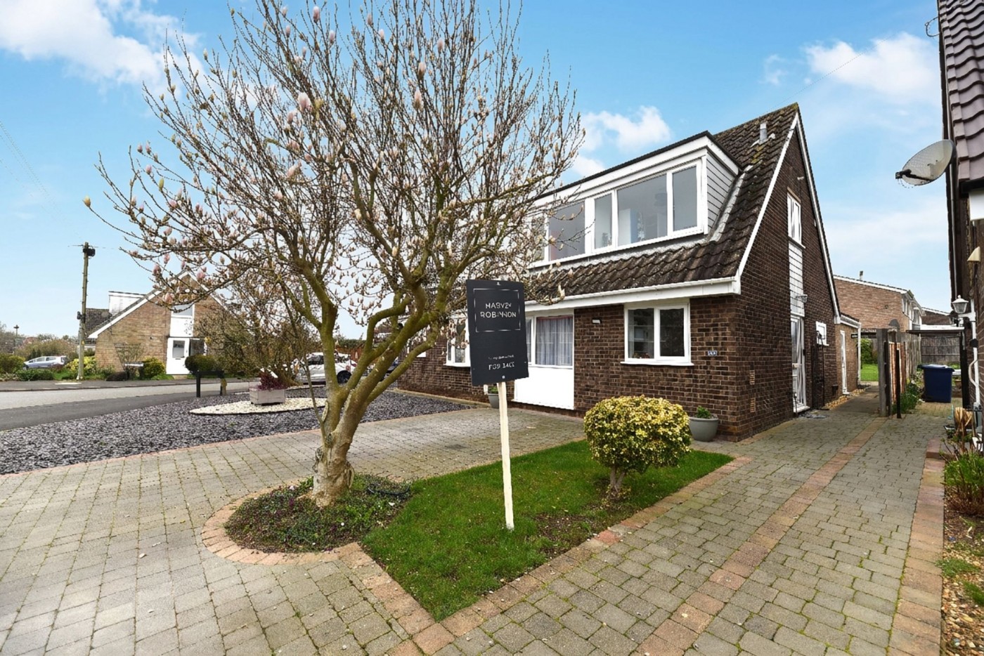 3 bedroom house in The Furlongs