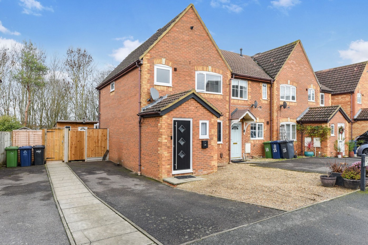 3 bedroom house in Dyson Close