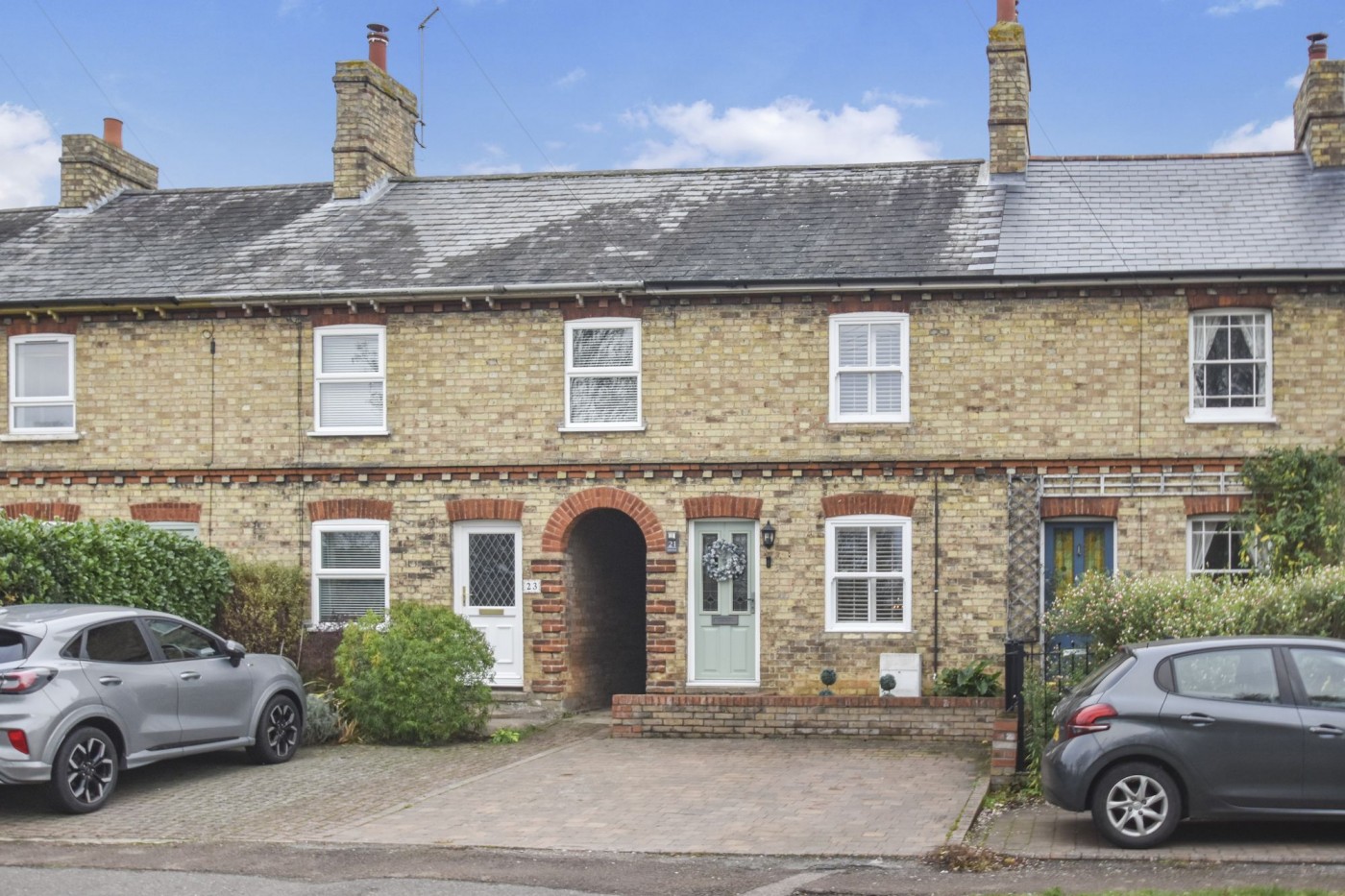 2 bedroom house in Sapley Road