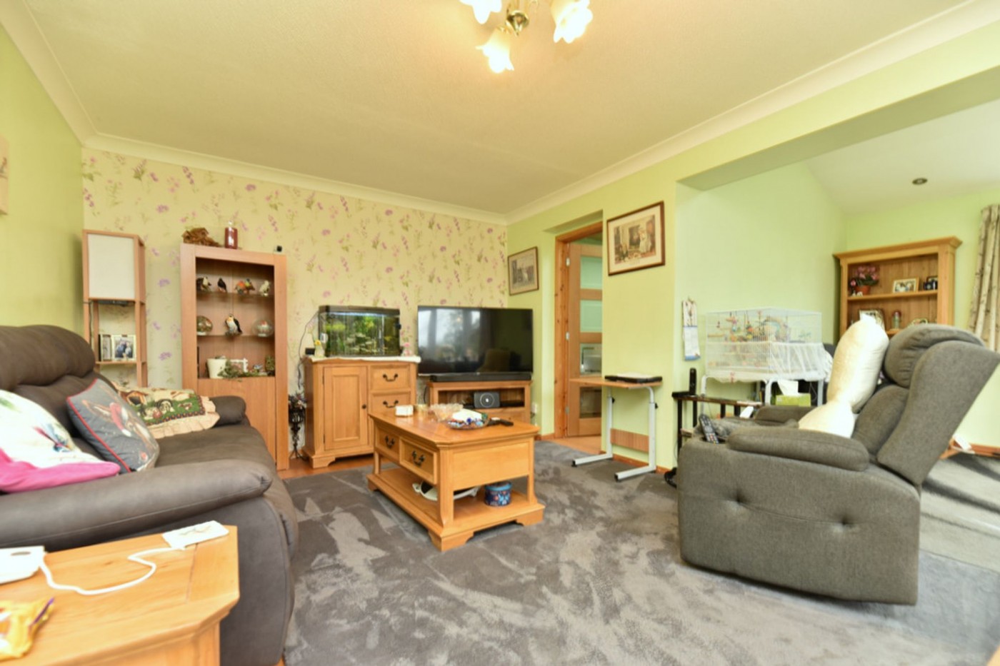 4 bedroom house in Osier Holt, Colne