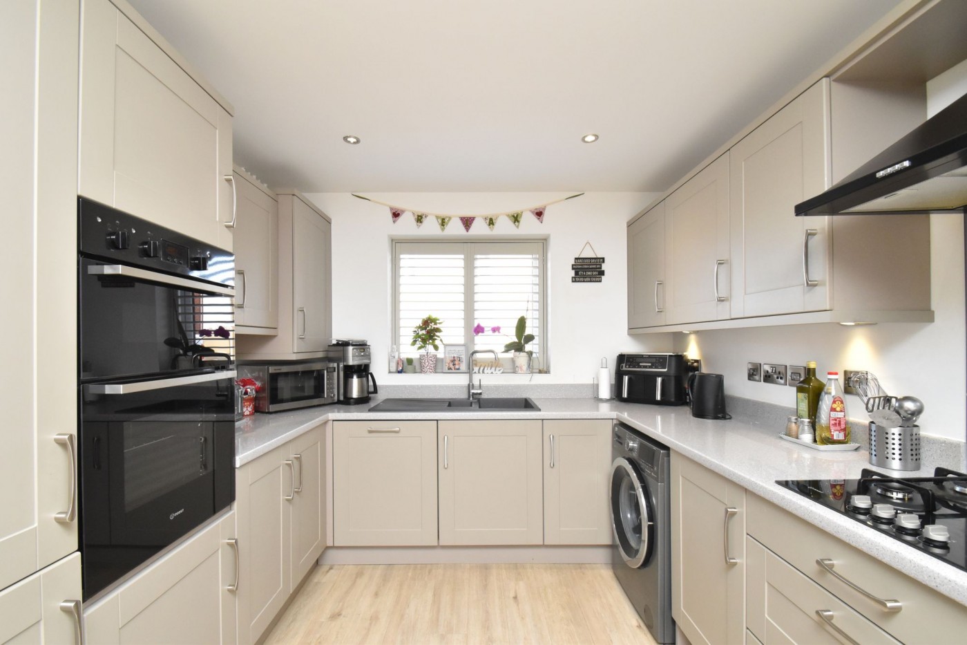 3 bedroom house in Meridian Close, Bluntisham