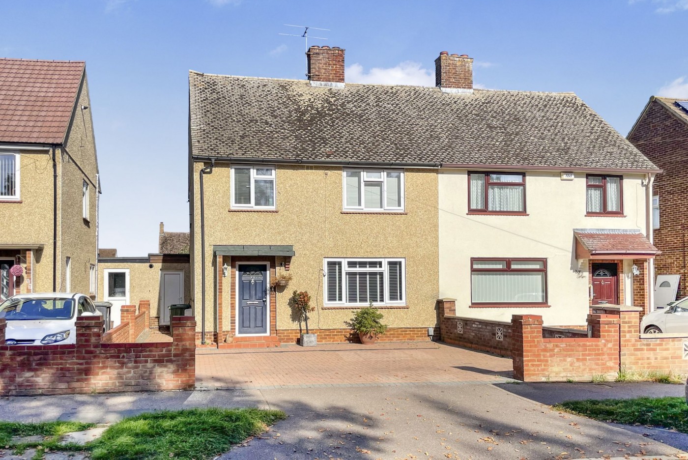 3 bedroom house in Hitchmead Road