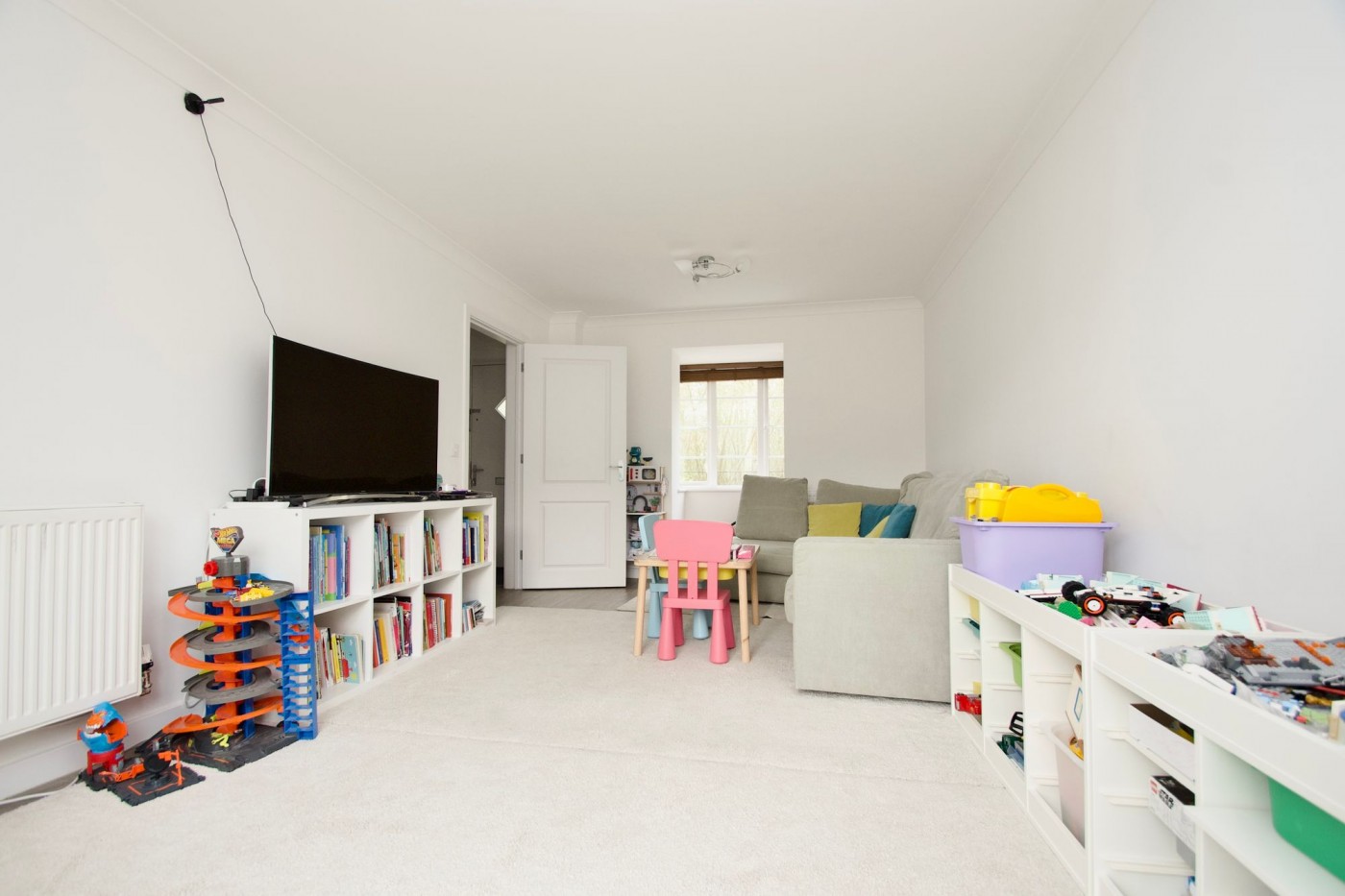 4 bedroom house in Stone Hill, St. Neots