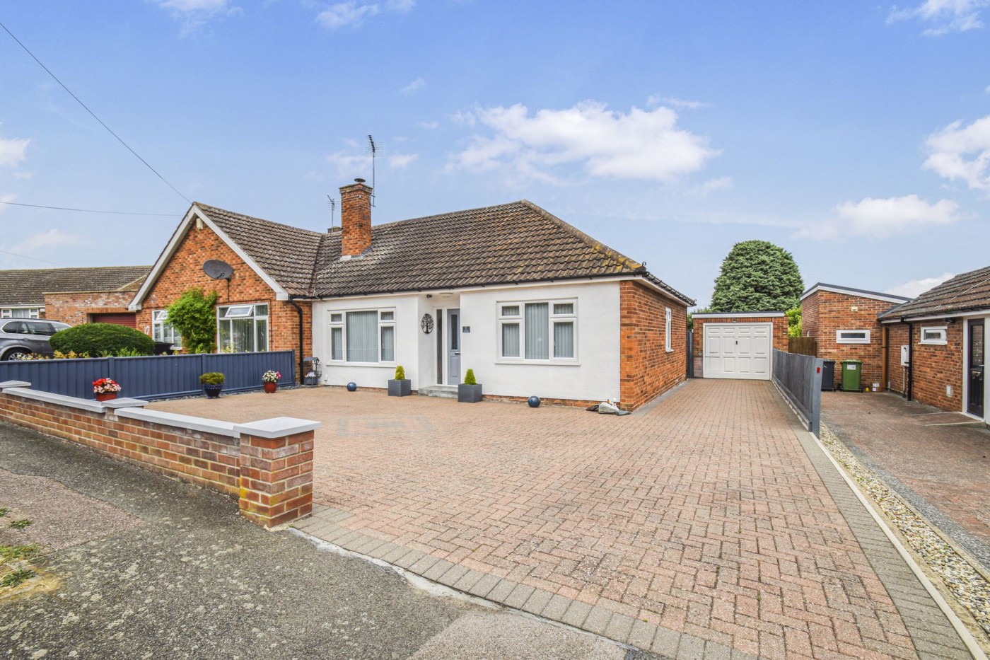 3 bedroom bungalow in Silver Birch Avenue