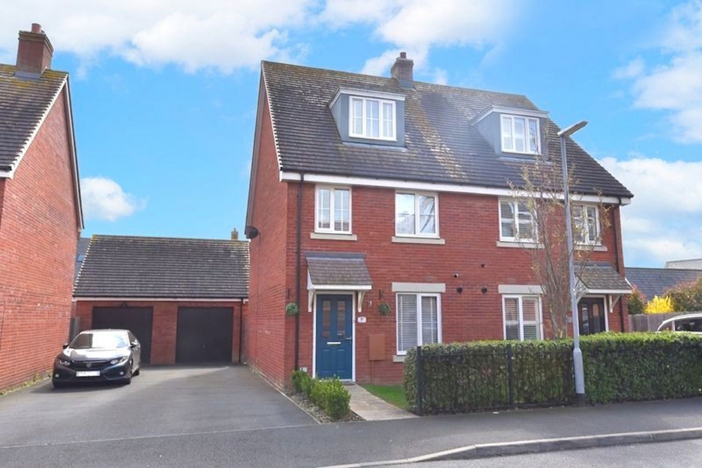 3 bedroom town house in Ouse Way