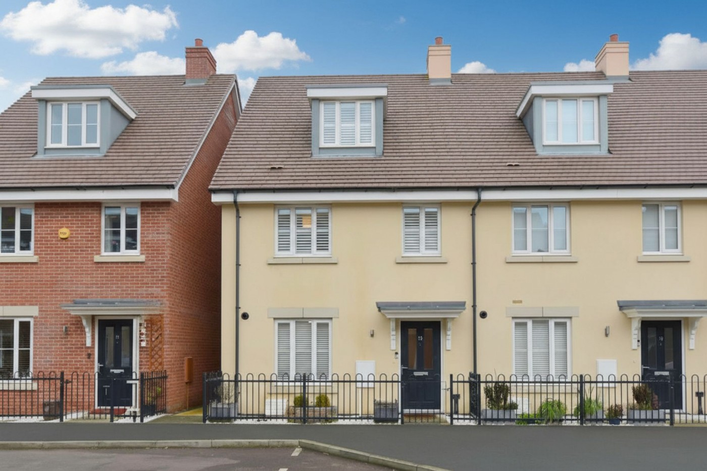 4 bedroom house in Handel Way