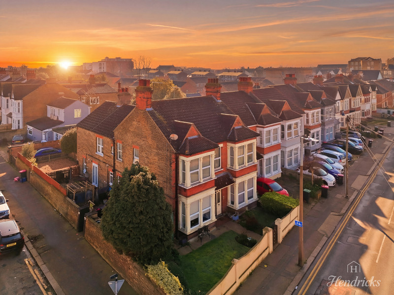 Bournemouth Park Road, Southend-on-sea, SS2 5
