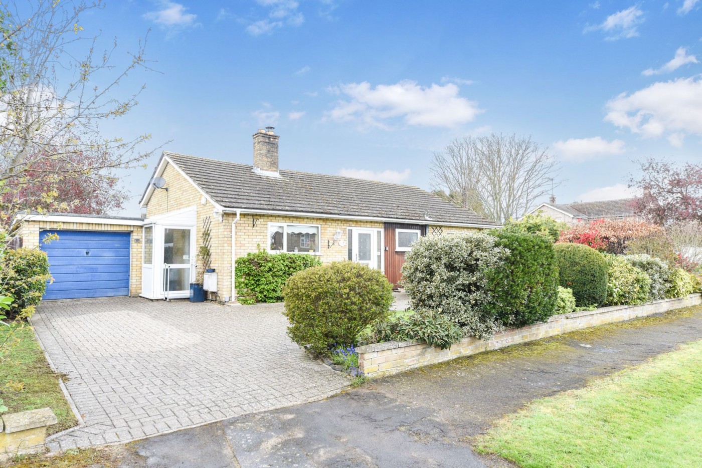 3 bedroom bungalow in Orchard Lane