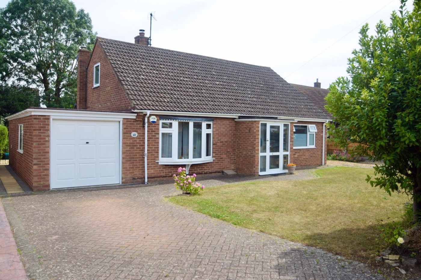 5 bedroom chalet in Arundel Road