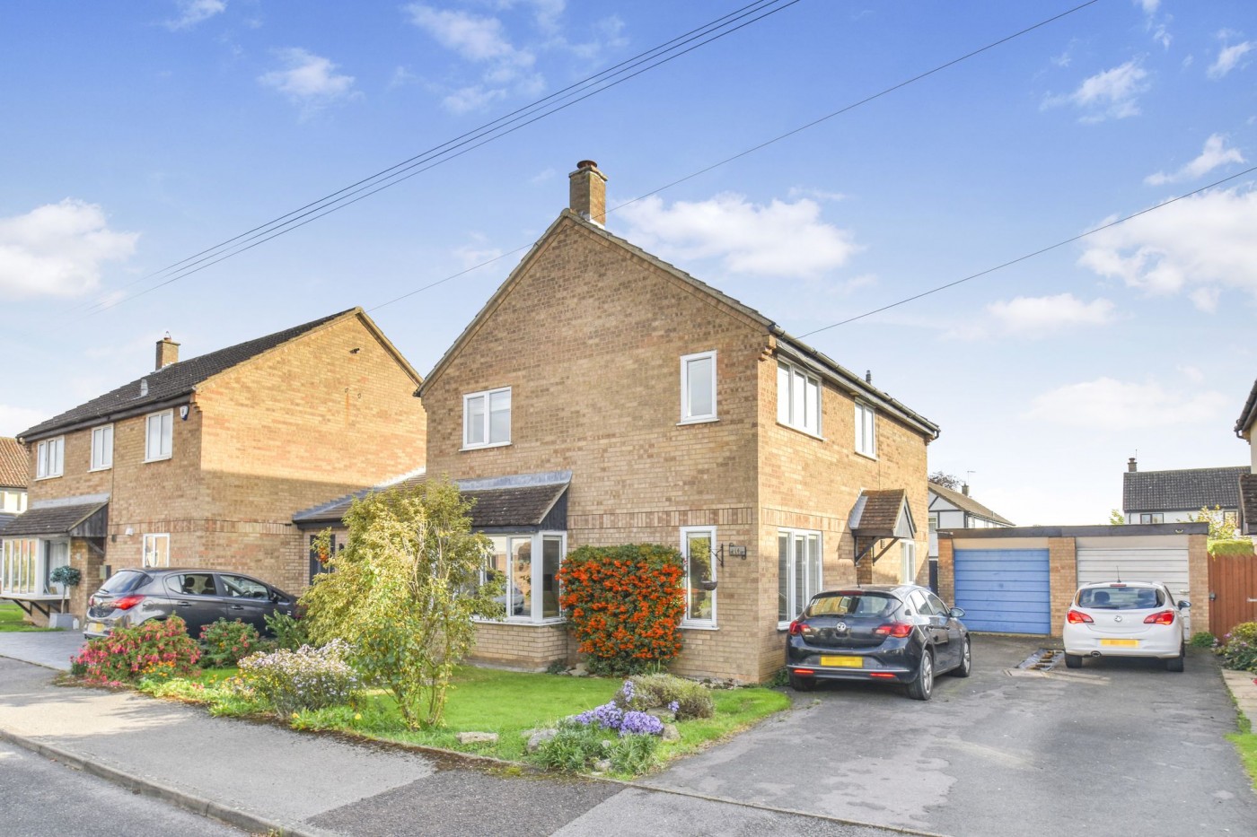 4 bedroom house in Priory Road