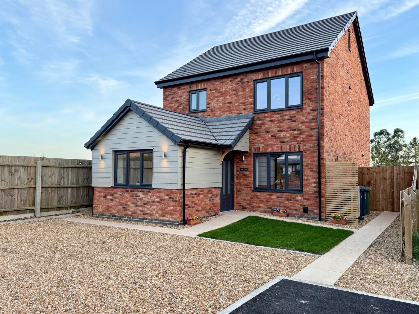 4 bedroom house in Warboys Road