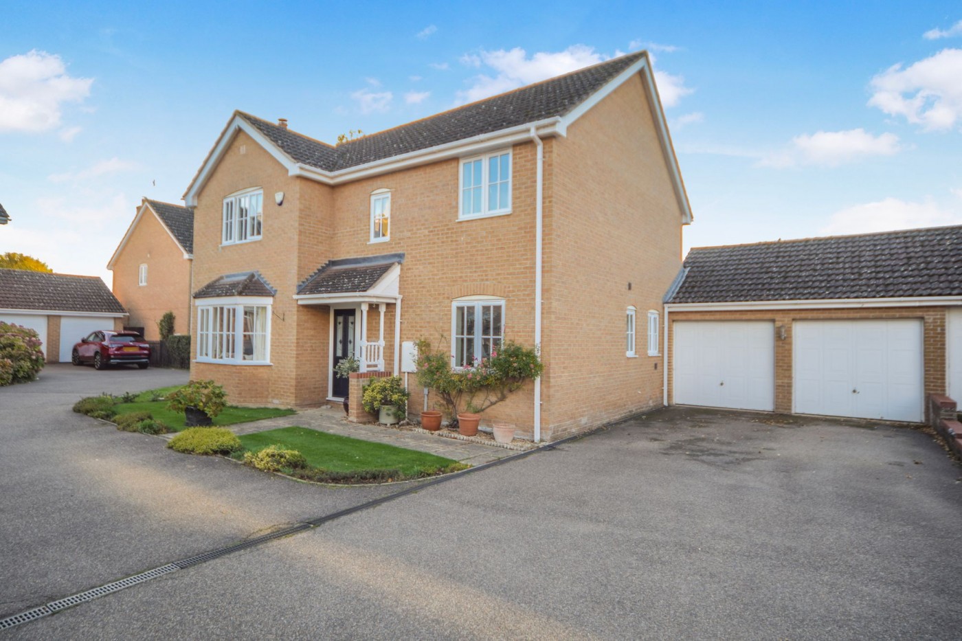 4 bedroom house in Pathfinder Way