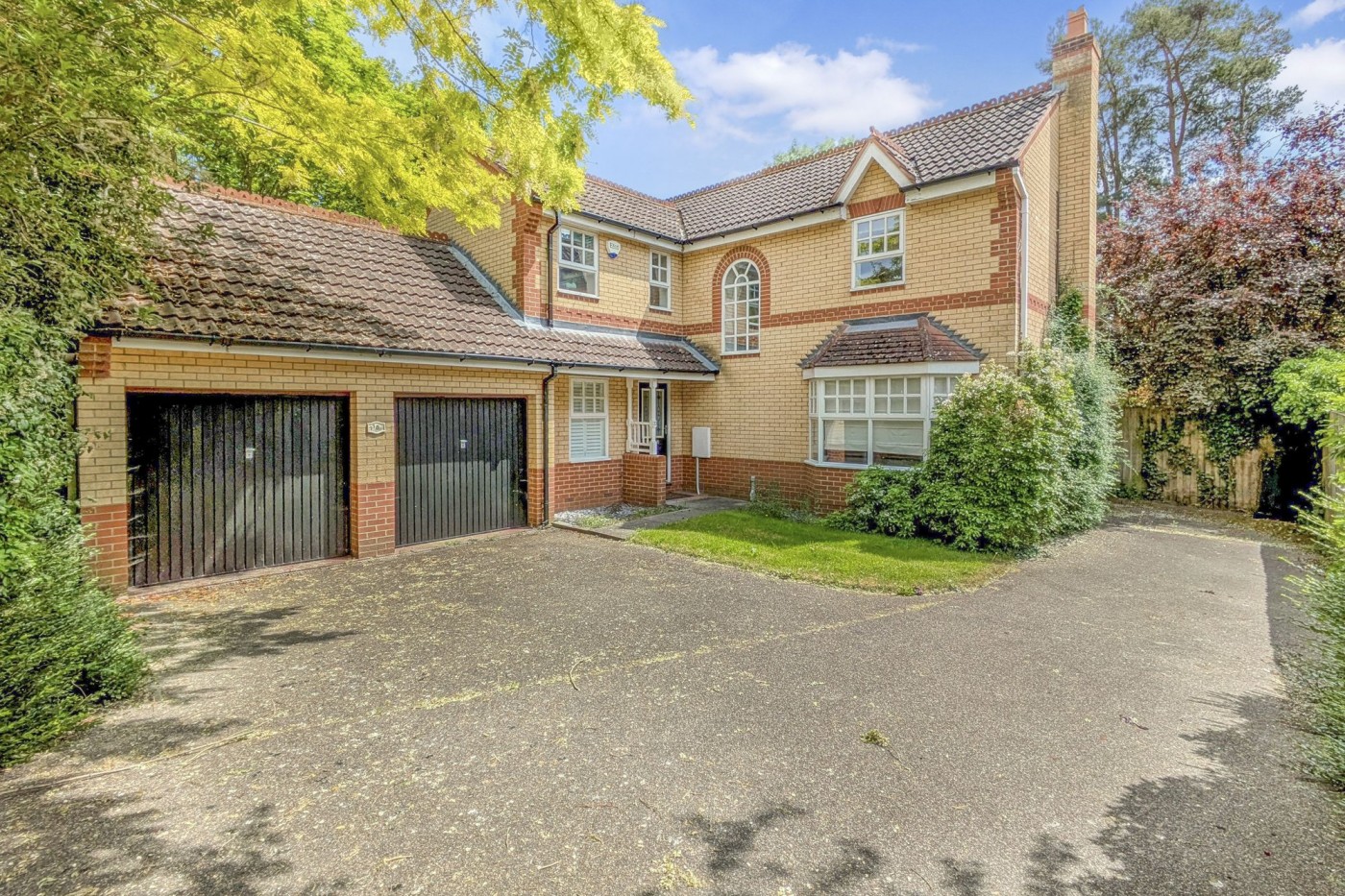 4 bedroom house in Scholars Avenue