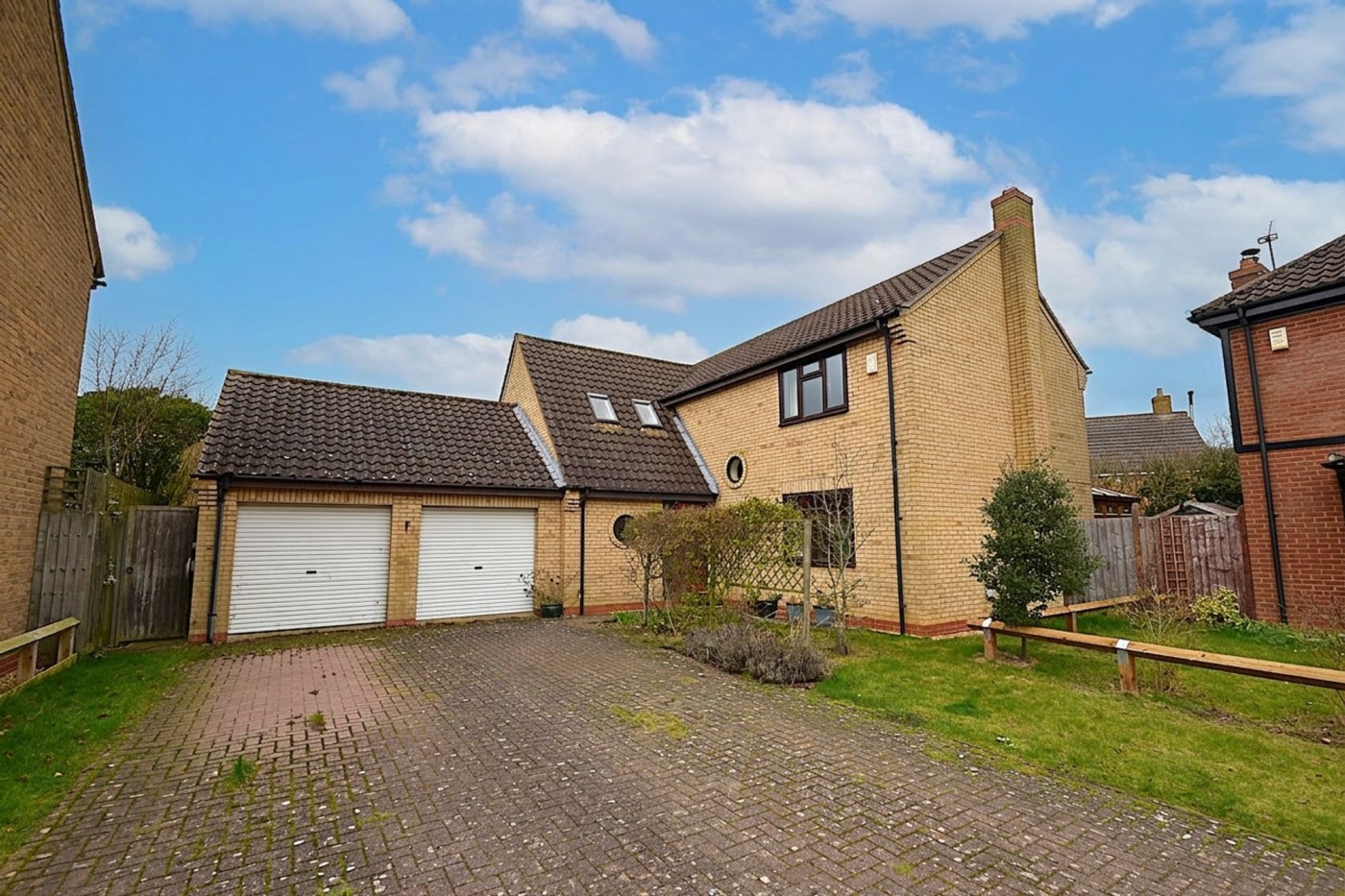 4 bedroom house in Haycraft Close